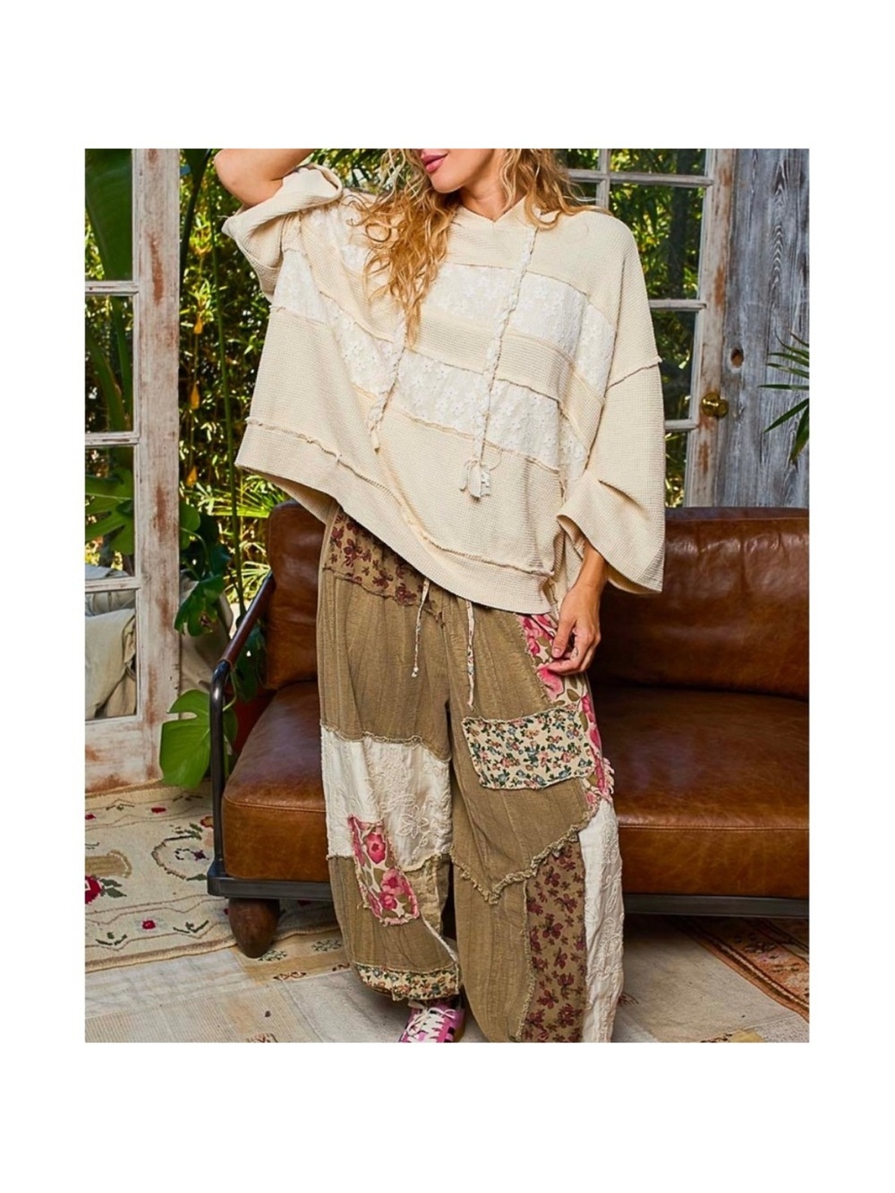 POL Bistro Cream Lace Hooded Sweater